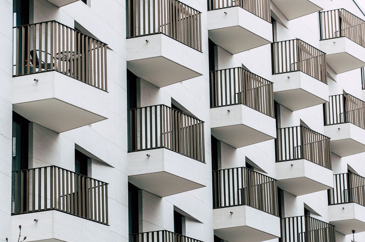 House-building-balconies-7124141